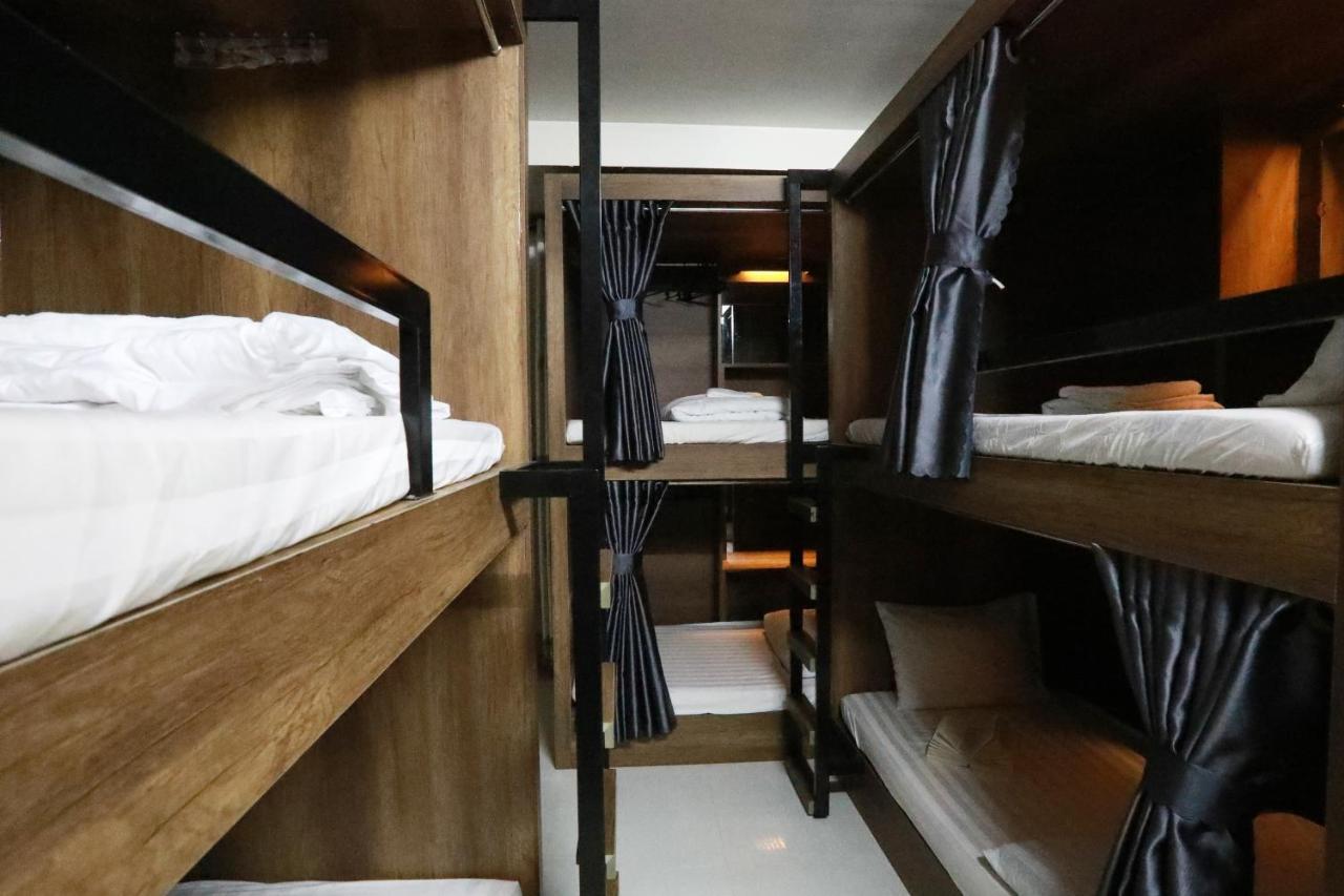 Bui Vien Street Hostel *