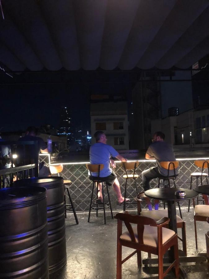 Bui Vien Street Hostel *